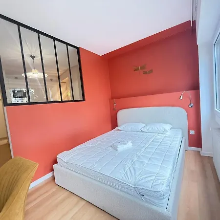 Spot In Lux - 2p *